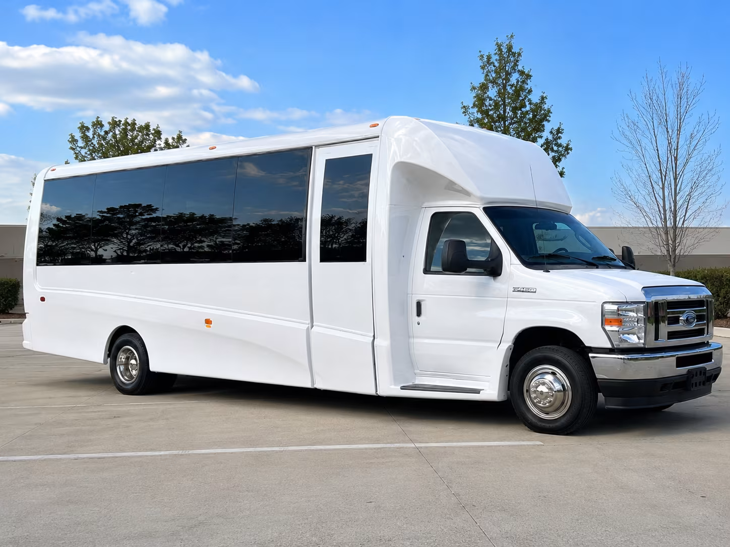 bus rentals for bands performers and touring groups moving through lafayette