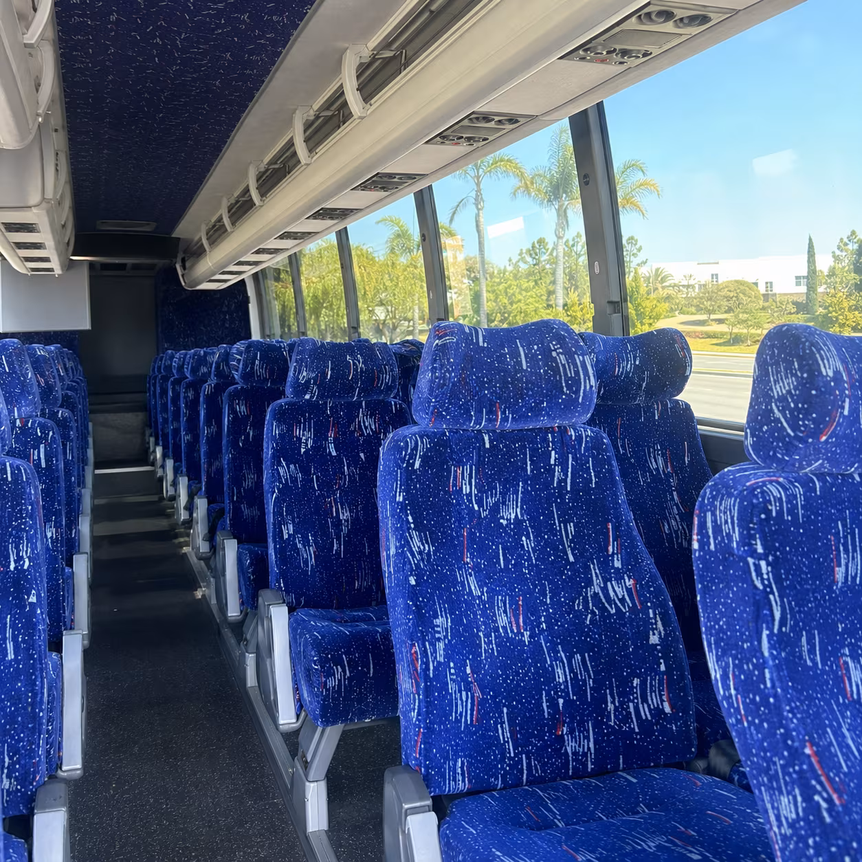 charter buses to new orleans saints and pelicans games along i 10