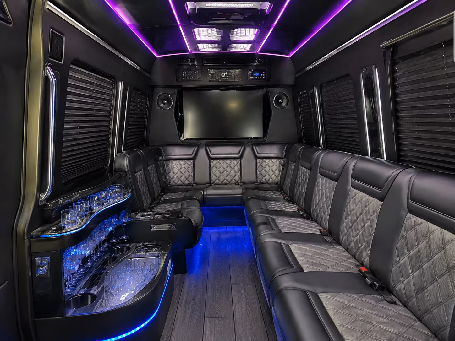 corporate and convention shuttle buses in lafayette