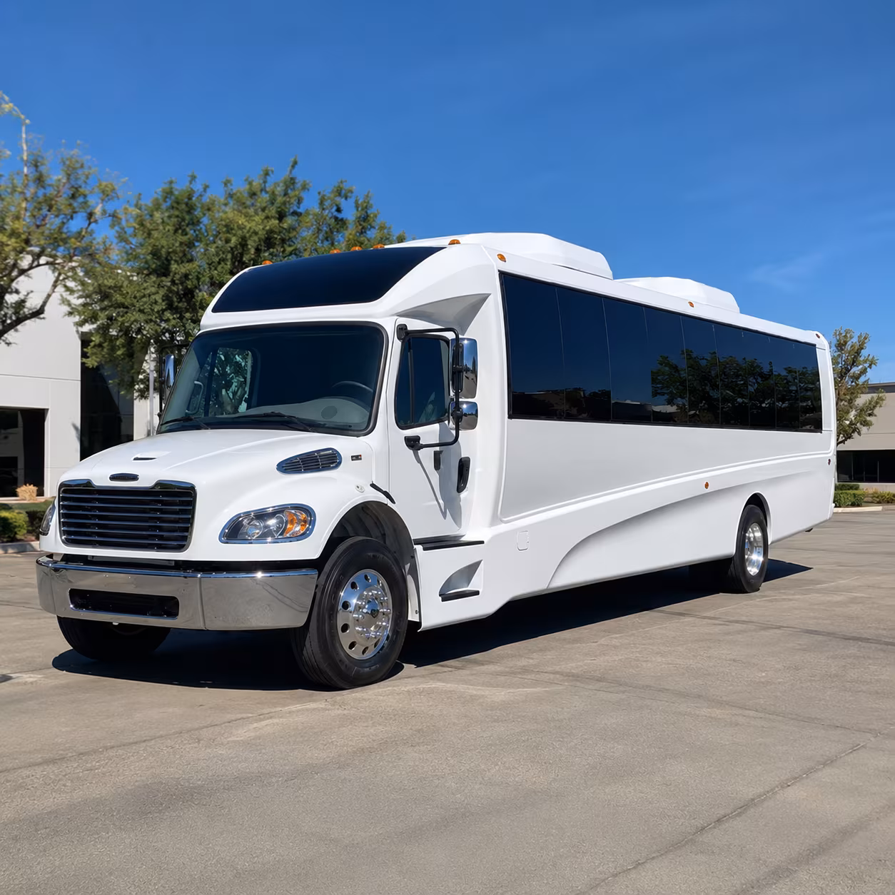 lafayette 35 passenger minibus