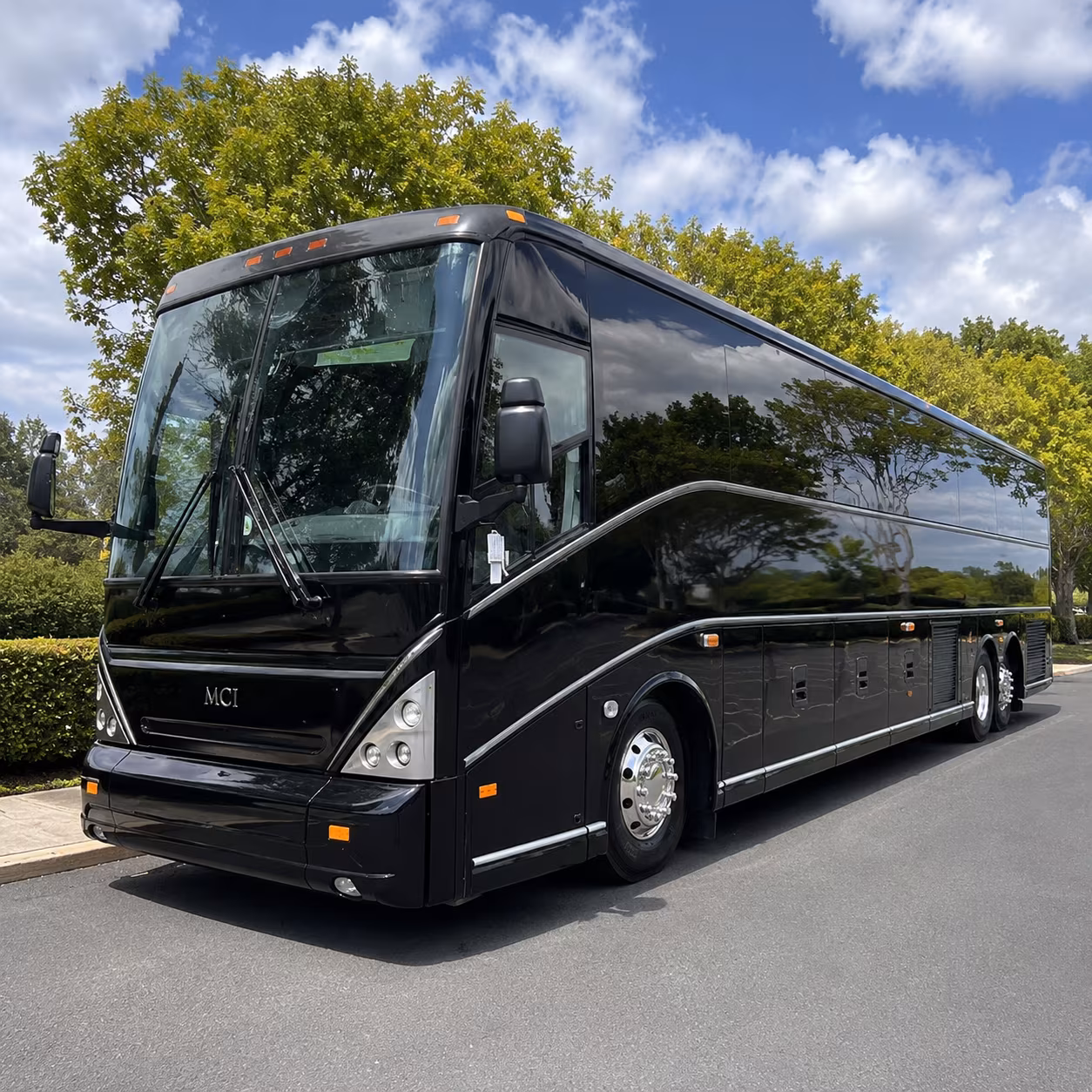 lafayette charter bus rentals for oil gas workforce transportation