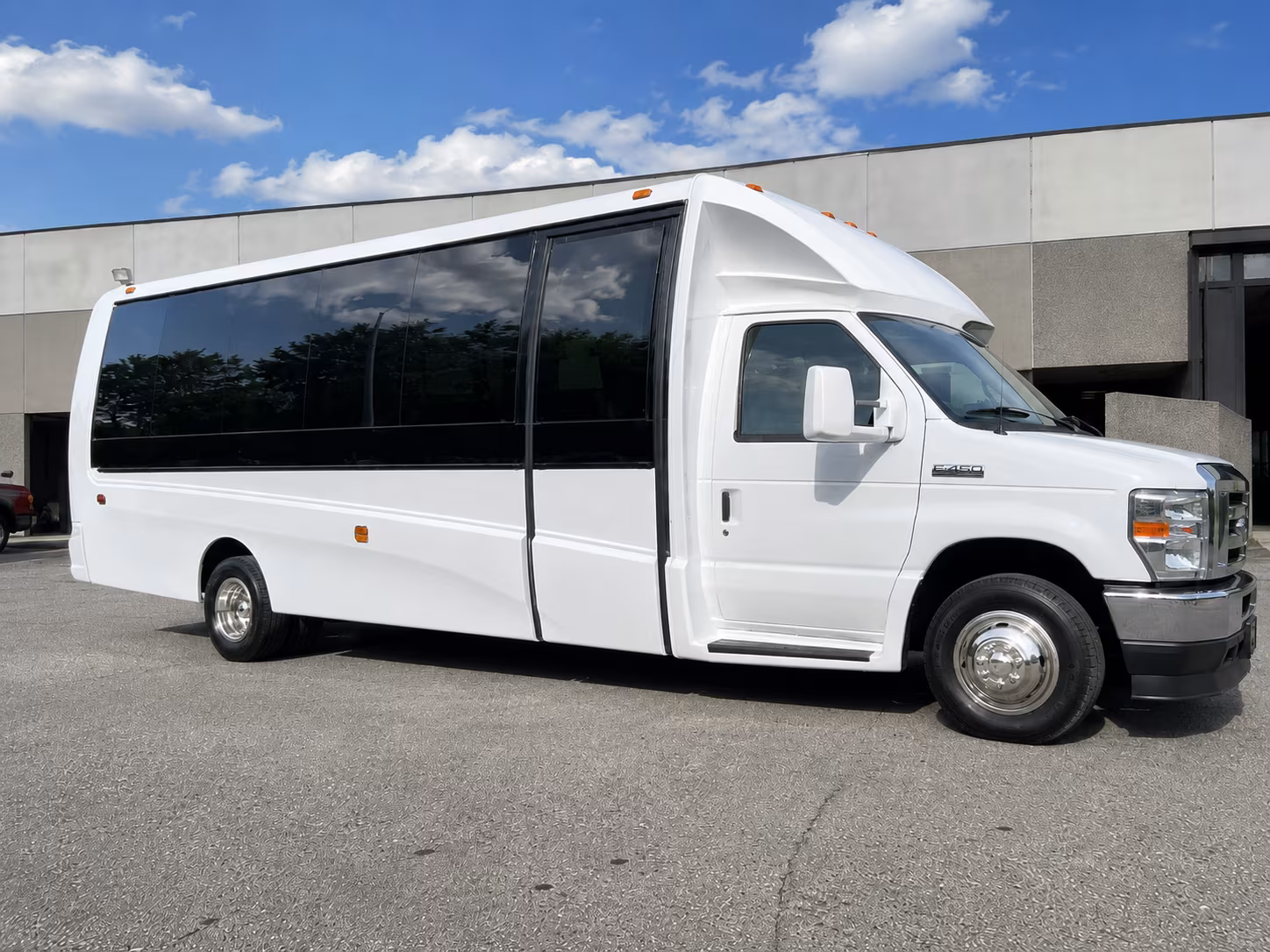 shuttle buses to blue moon saloon artmosphere and live music venues